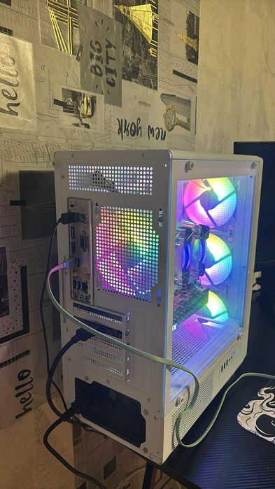 se vinde urgent pc gaming foarte bun