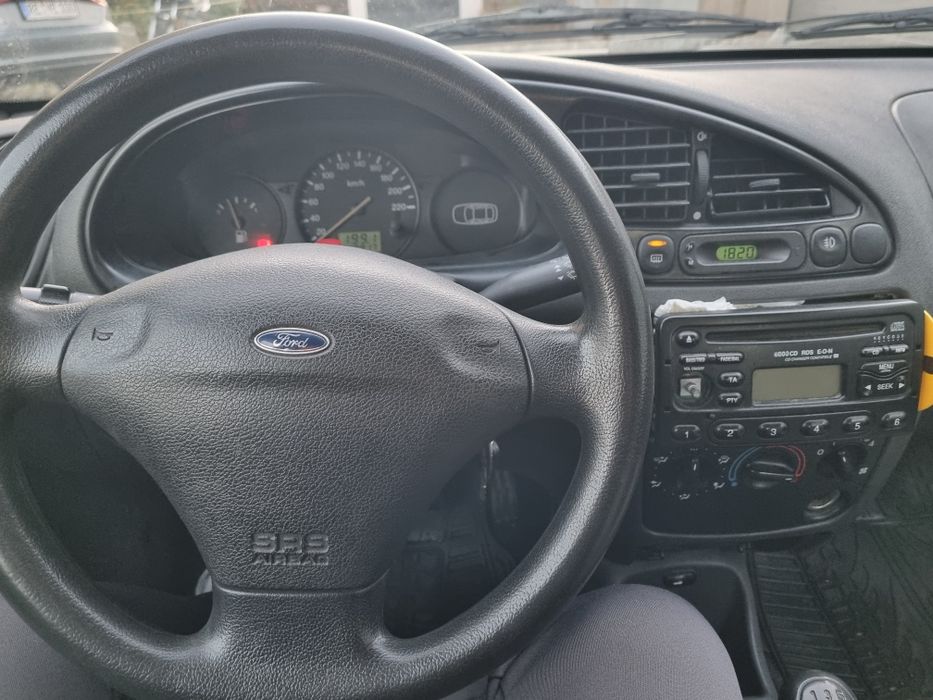 Ford Fiesta 1.3 benzina,2001