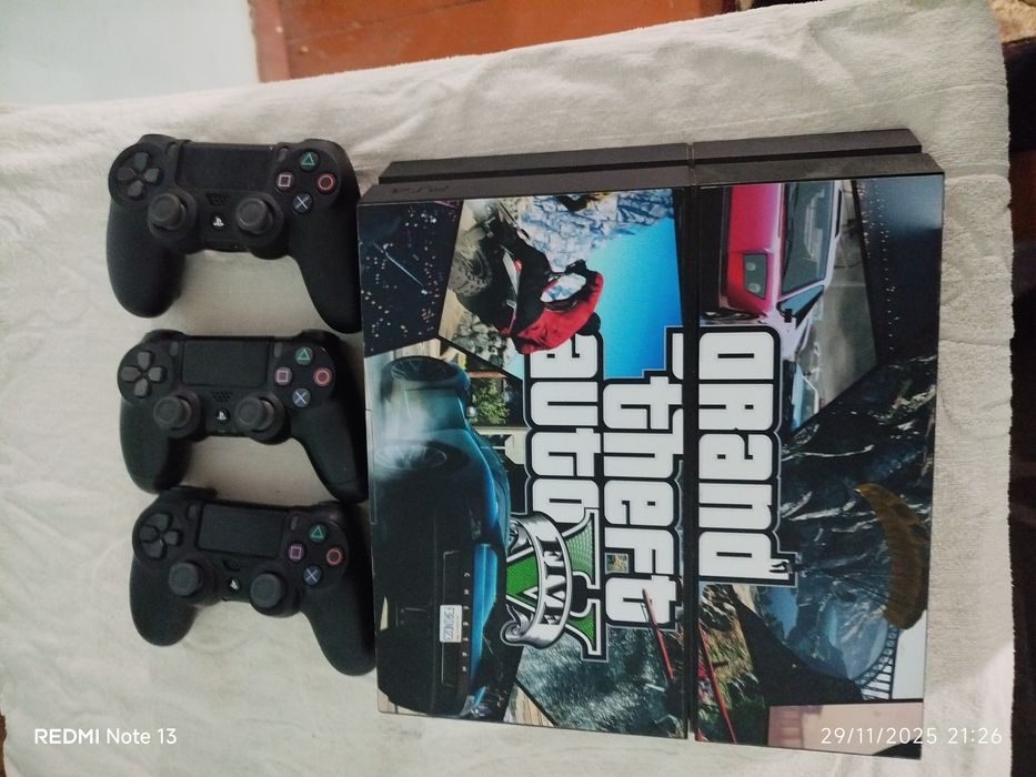 playstation 4 sotiladi