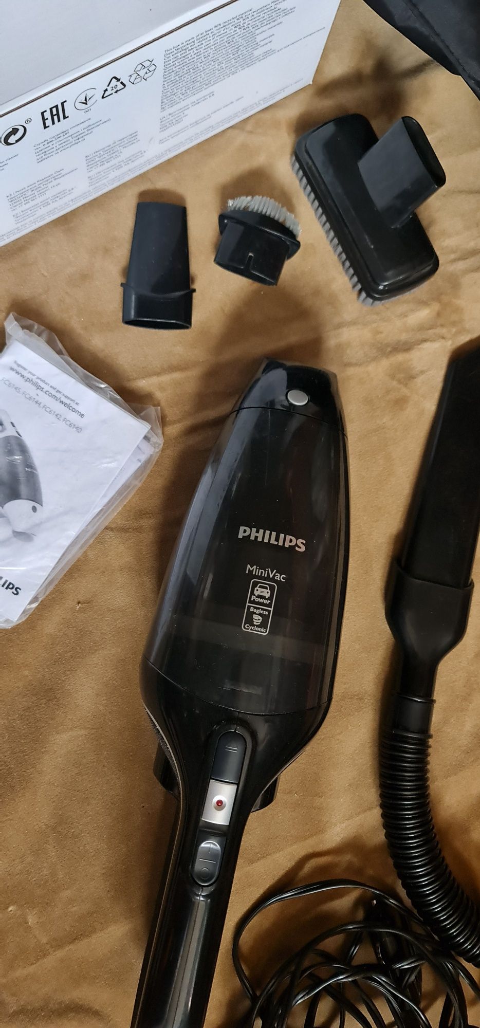 Прахосмукачка Philips minivac