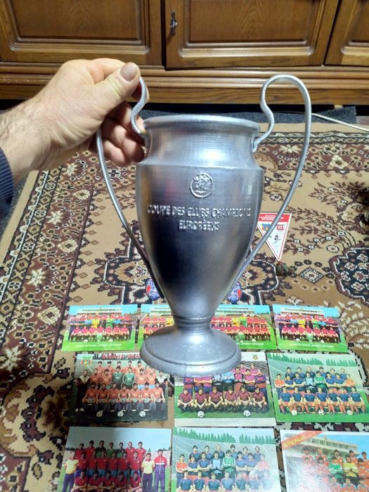 Cupa ,trofeu .cupa .