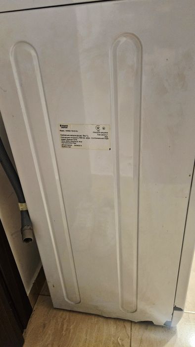 Mașina de spălat rufe Hotpoint slim folosita