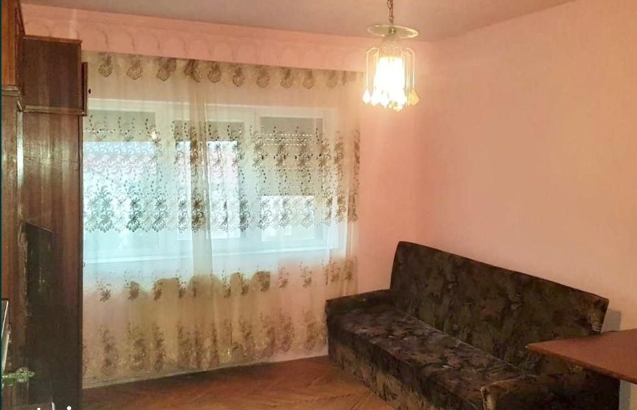 Apartament 3 camere, pod, beci, garaj sub bloc j