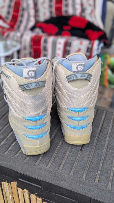 Vând placa snowboard de 145 Rossignol și boots Head mărime 40