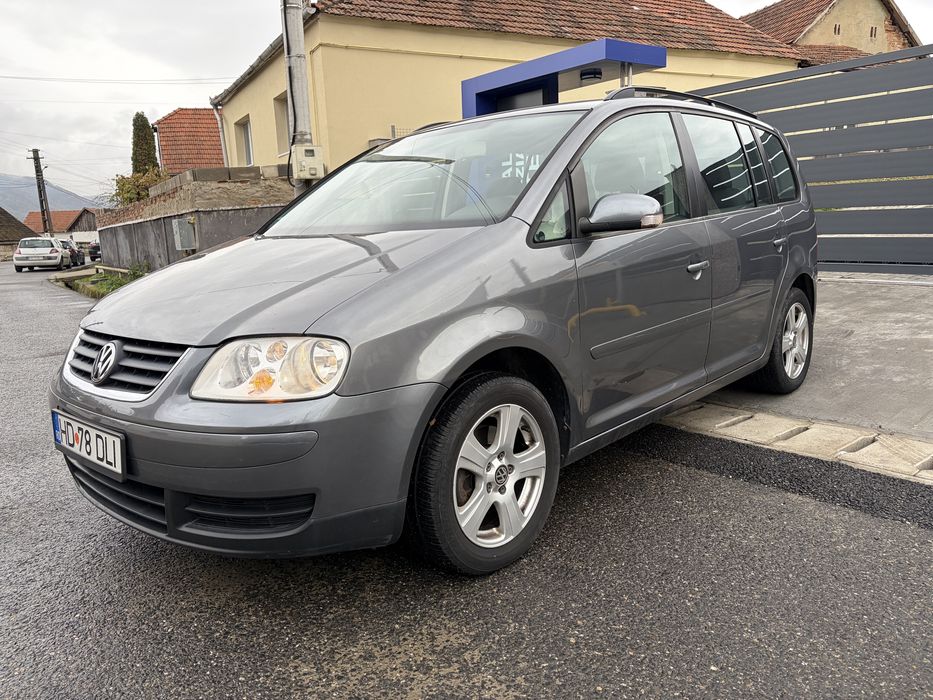 VW Touran 1.6fsi 2006 116cp Euro4 inmatriculat 1 proprietar de 4ani