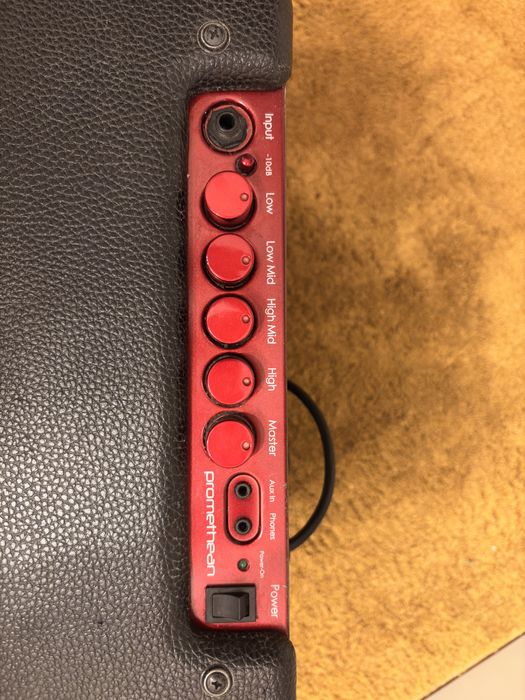 Amplificator bass Promethean P20 + cablu chitara