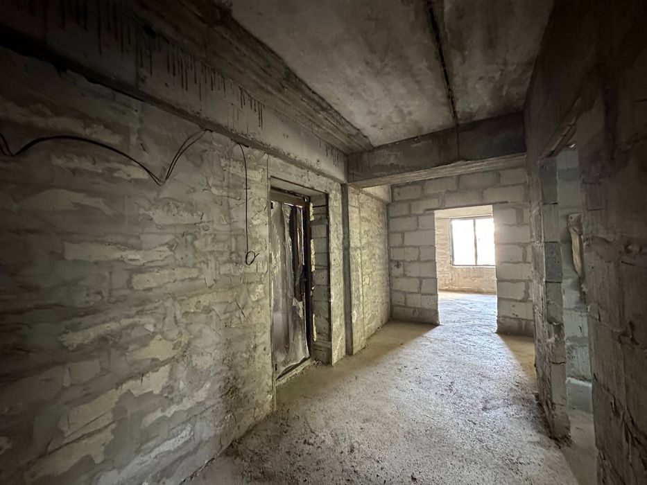 Продается 3х комнатная кв. 72м2. 1й этаж. Эко сити.