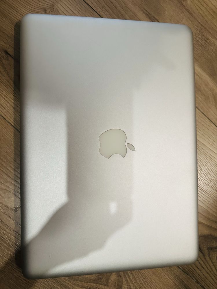 Лаптоп Macbook Pro