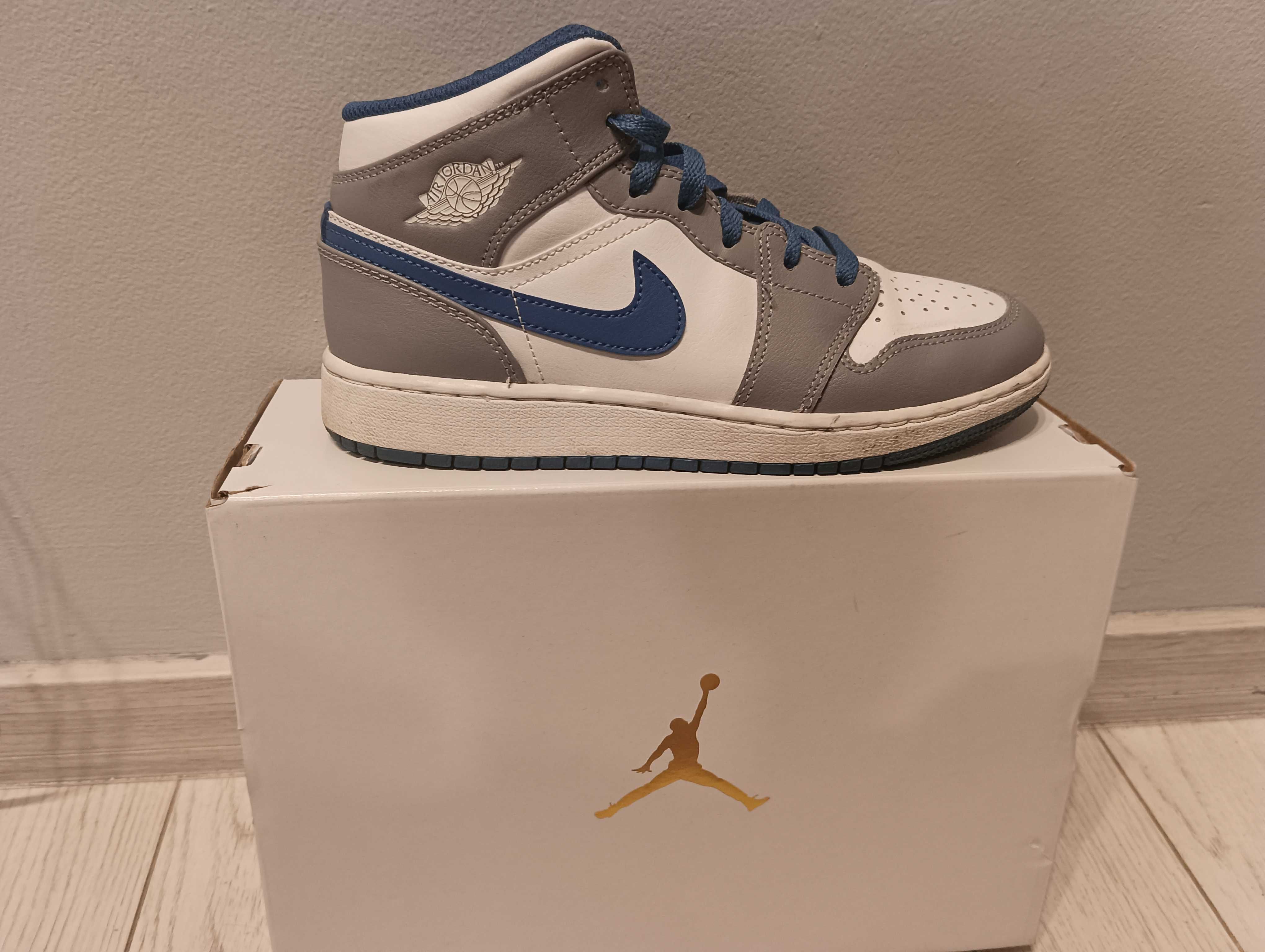 Nike Jordan men 38
