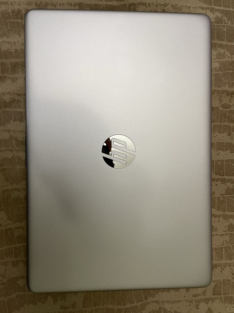 Ноутбук Hp 15-ef2 в идеальном состояние