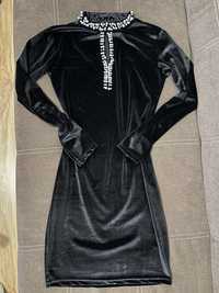 Дамска рокля черно кадифе