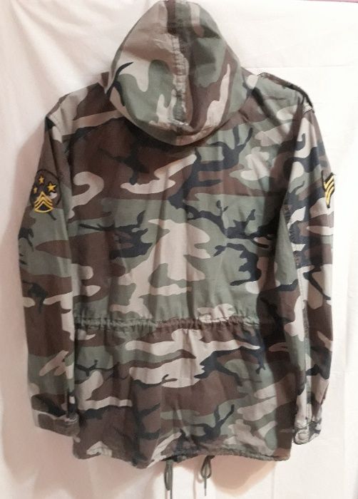 Geaca / jacheta Army Pull&Bear pentru barbati marimea M-L