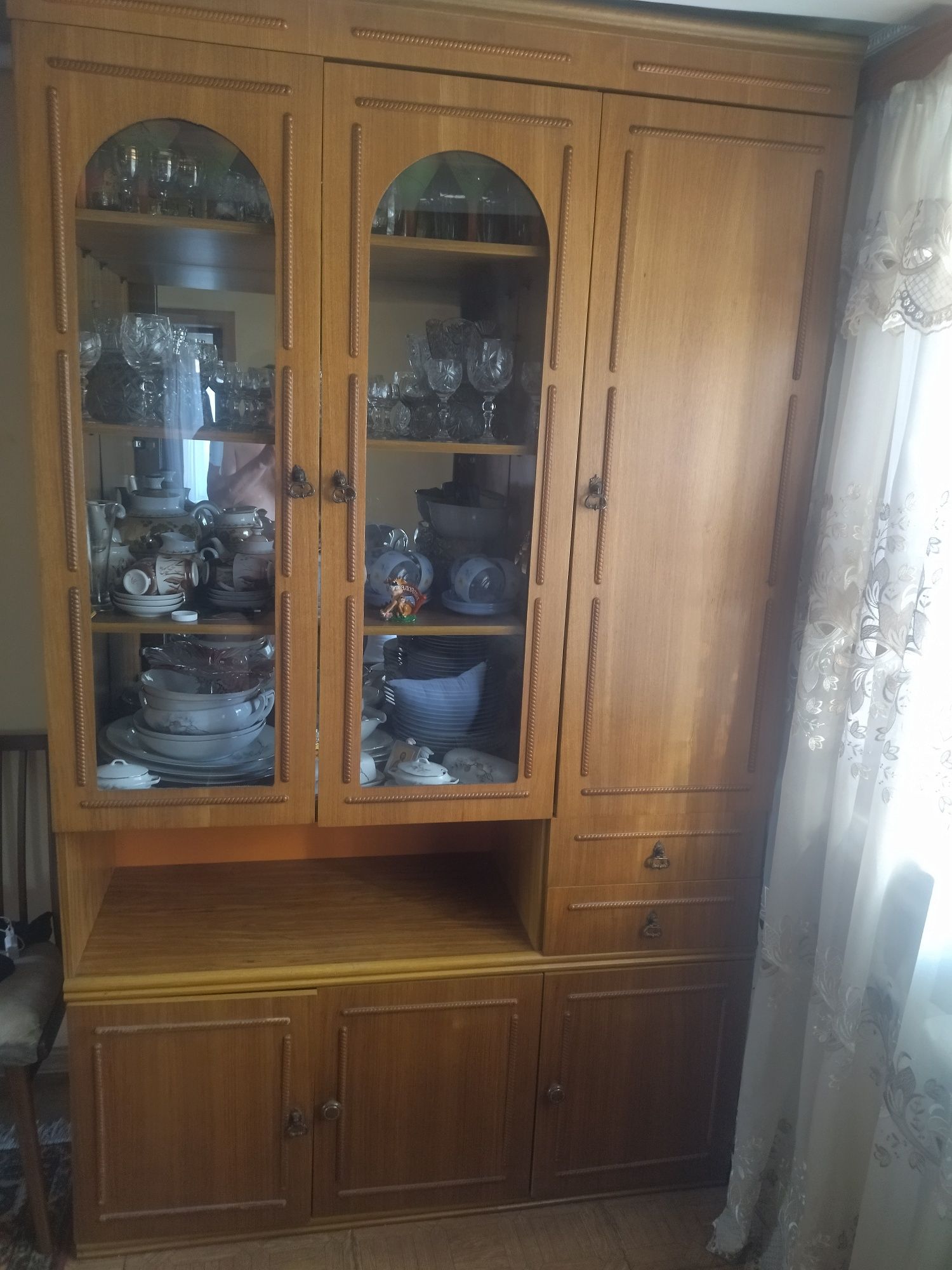 Сервант для зала