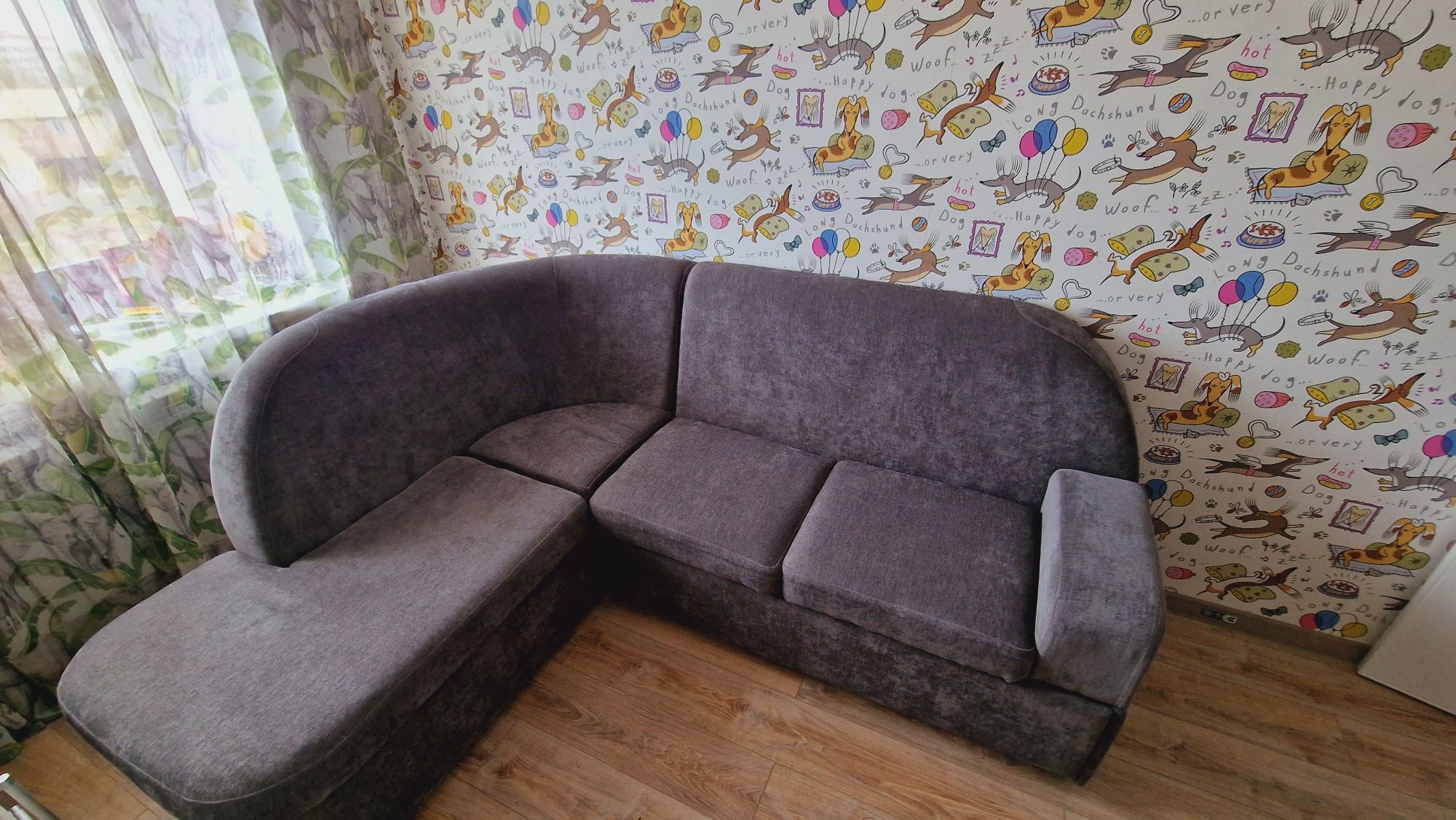 Продаю кухонный  угловой диван
