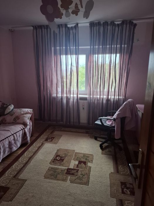 Vând apartament 3 camere decomandat Obcini