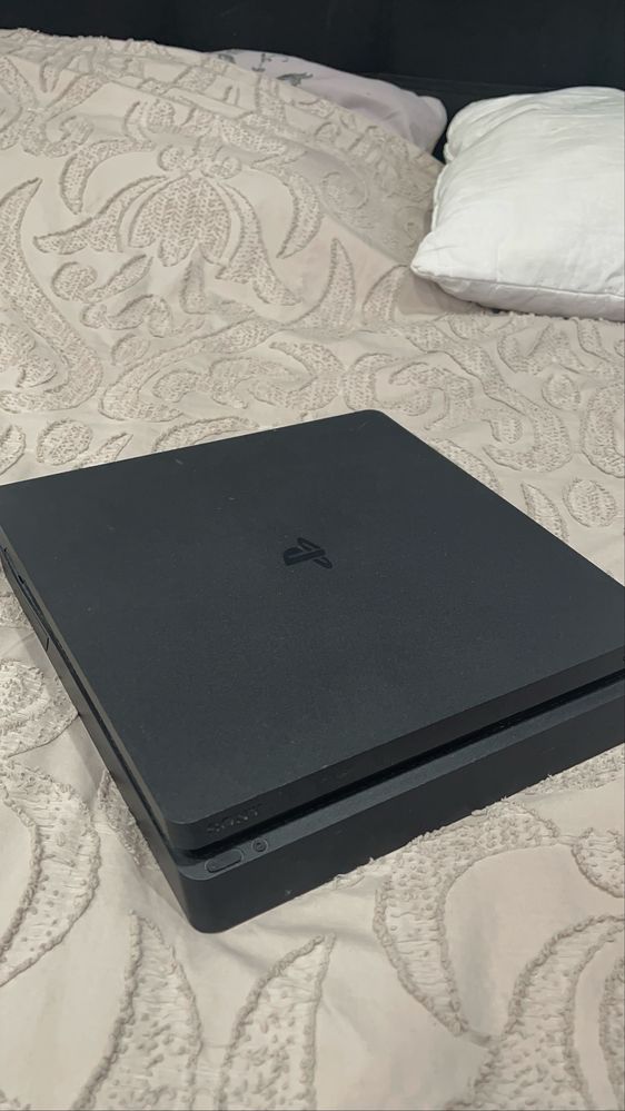 Ps4+джойстик (червен)