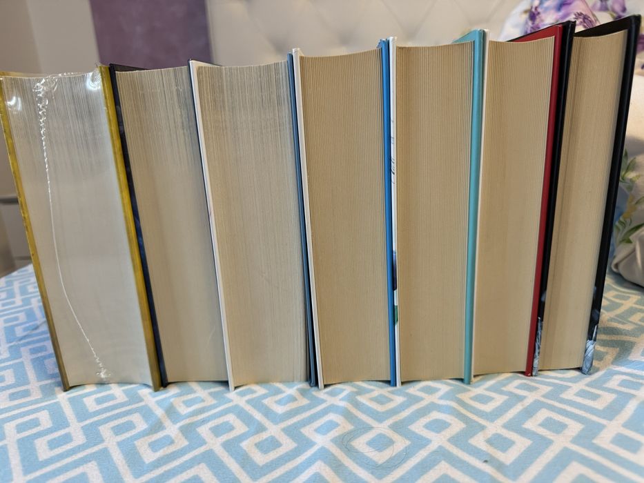 seria Tronul de Clestar