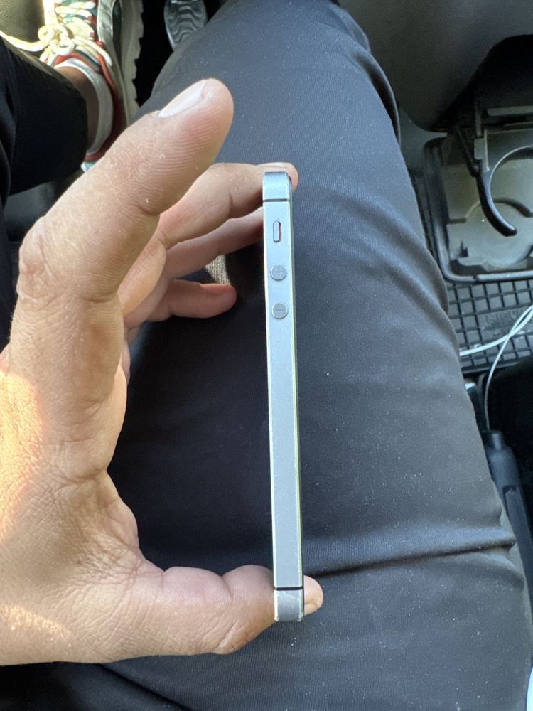 Iphone 5se 16gb black