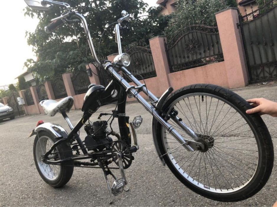 Bicicleta chopper cu motor