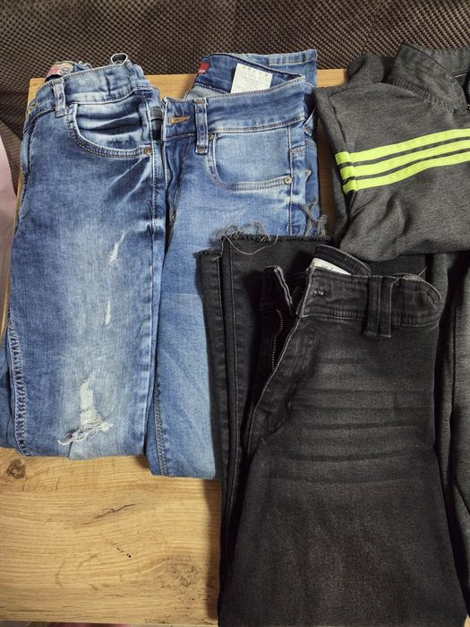 Детски дрехи-дънки, анцуг Адидас,палта