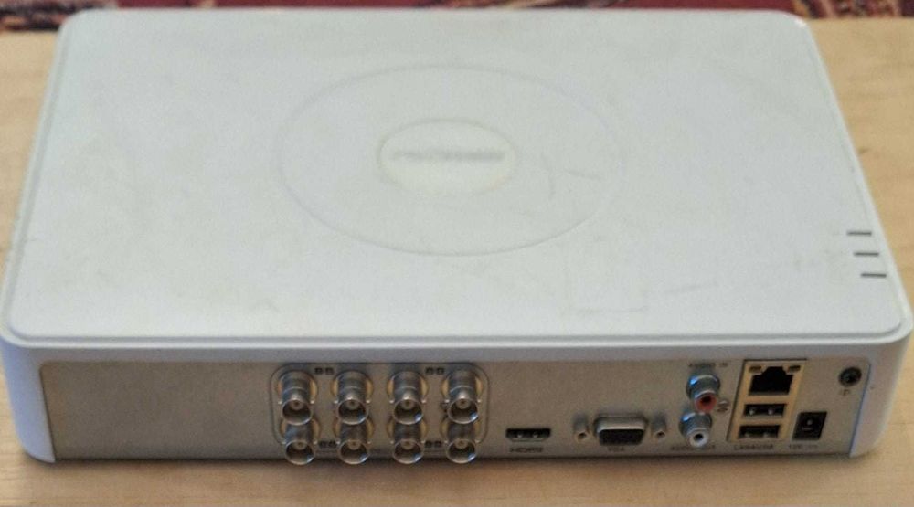 Vand DVR 8 canale Hikvision