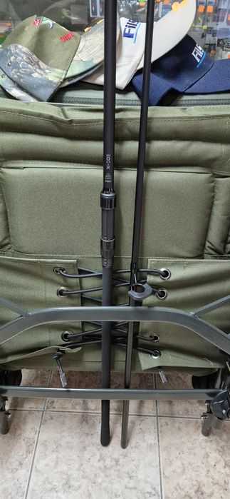 ПРОМО! SPOD пръчка на 2части FOX EOS-Х 3.65м., 5.5lb.