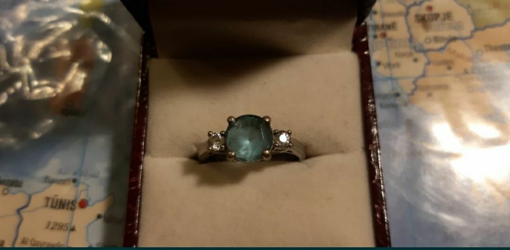 Сет от сребърно колие и пръстен