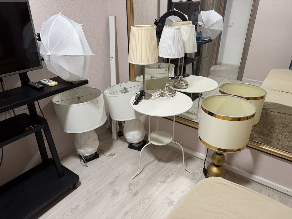 Mobila studio videochat pat comoda veioza