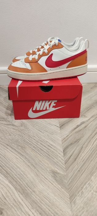 Vând nike court borugh low 2