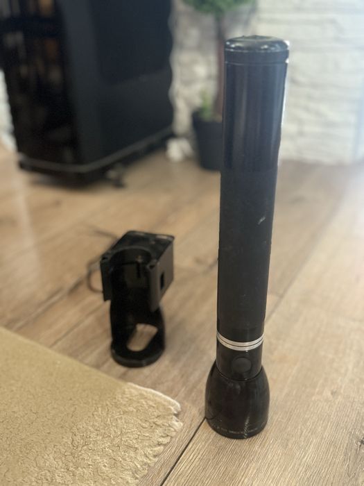 Голям фенер Mag-lite американски оригинален ( не работещ)