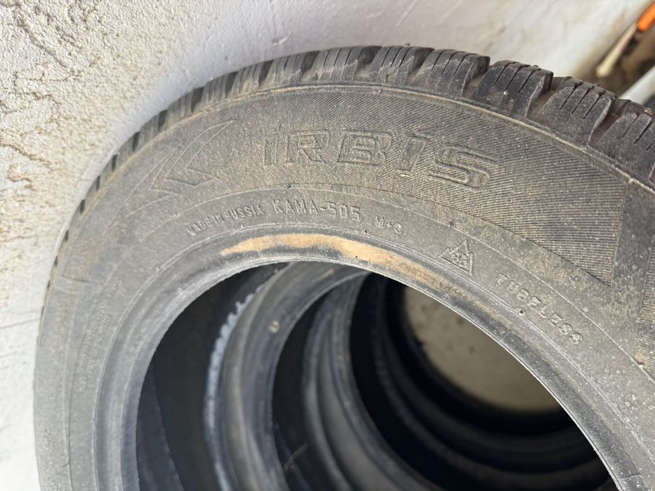 Продам резину 175/65/14