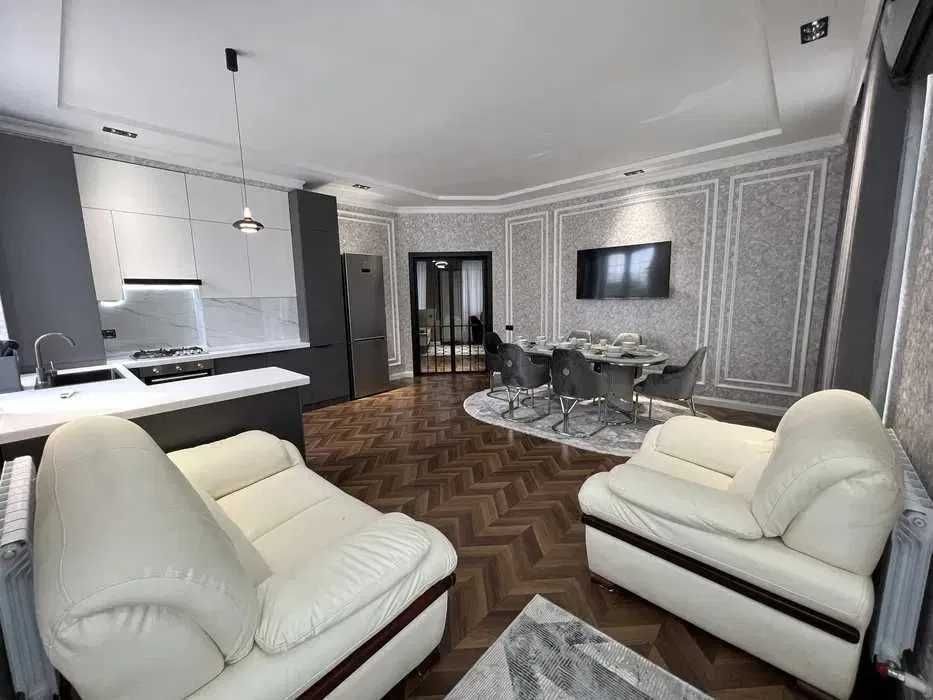 L9! Сдаётся в аренду 2-ком на Ц-5  Ор-н Рынок Алайский