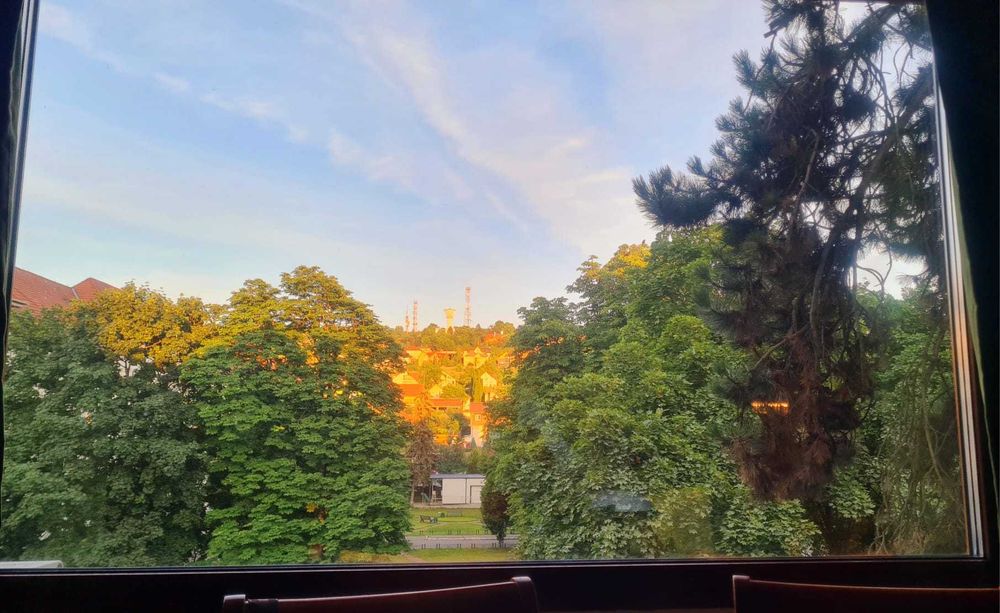 De închiriat apart. cu 3 camere în Cornișa, aproape de spitale, UMFST