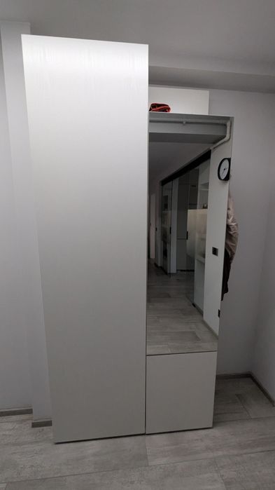 Dulap haine cu oglinda