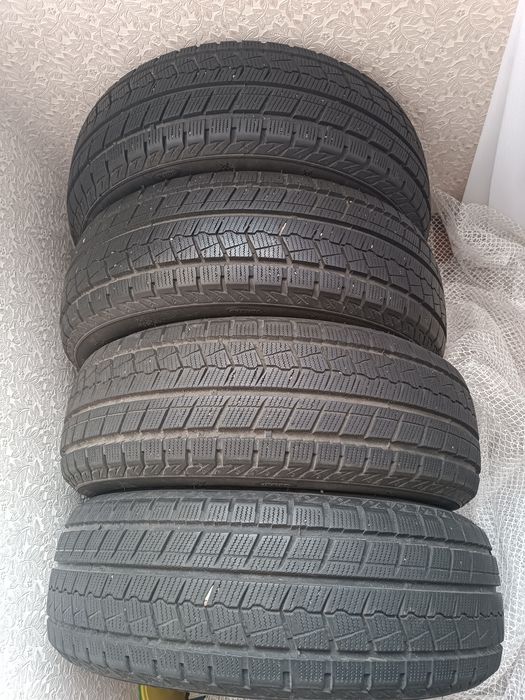 Зимние шины комплект