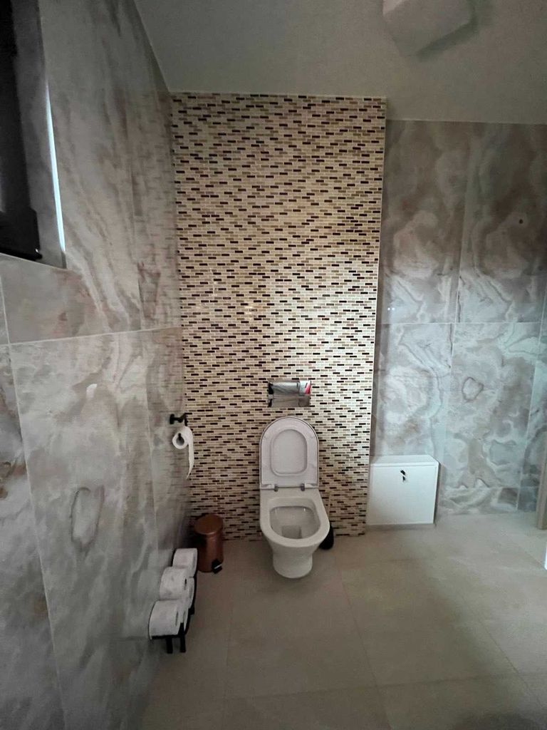 Продава се Къща в с. Ковачевци, Област София-област - 240 кв.м за 1584 €/кв.м - Снимка #9
