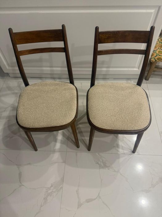 Стулья 2 штуки по 7500 за штуку