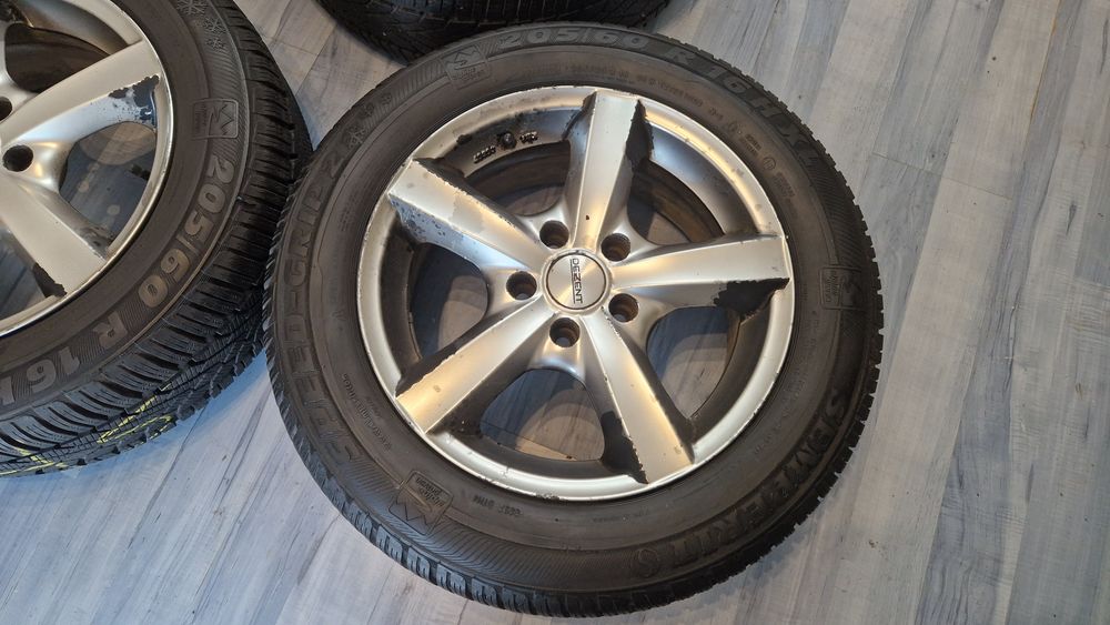 Jante Dezent 205 60 R16cu cauciucuri iarna Semperit