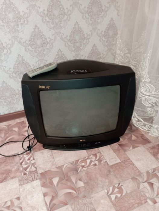 Телевизор 5000тг