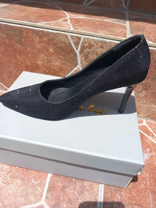 Pantofi Stiletto