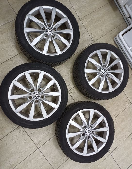 Jante R 17 model DIJON originale vw Golf 7 + anvelope iarnă 205 50 17