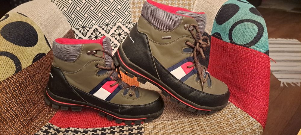 Зимни боти Tommy Hilfiger