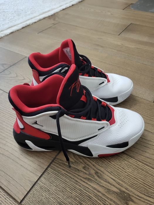 Nike Jordan Max Aura 4