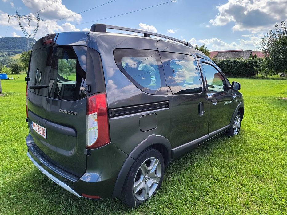 Vând Dacia dokker stepway 2018