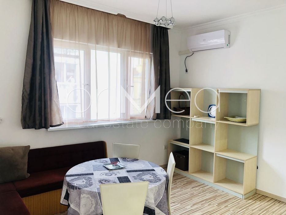 Дава се под наем Тристаен апартамент в Бургас, Център - 110 кв.м за 816 € - Снимка #2