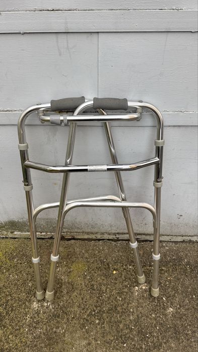 Cadru de mers ortopedic pliabil reglabil aluminiu varstnici seniori