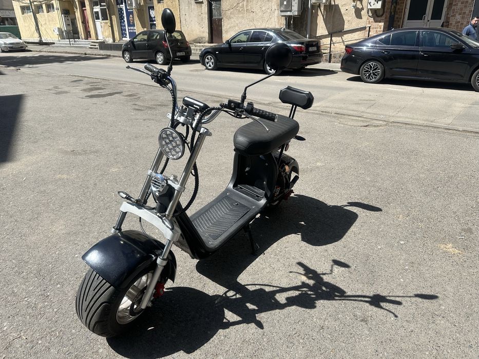Vand scuter electric