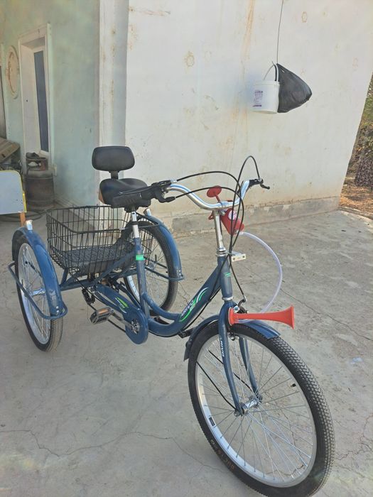 Velik uch balonli sotiladi yangi bir oy buldi olganimga