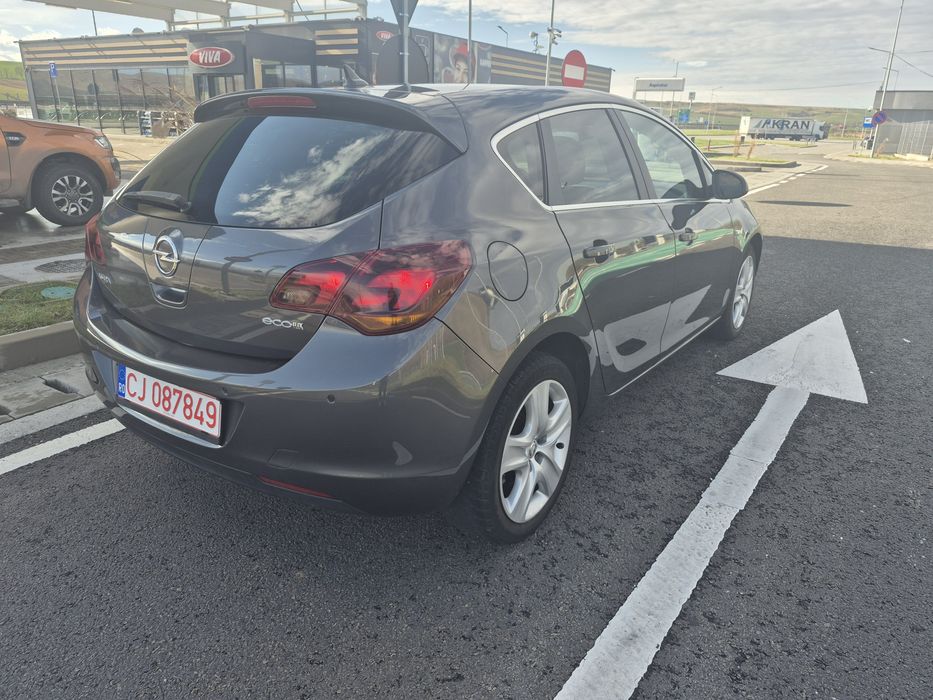 Vând Opel Astra j 1.7 diesel