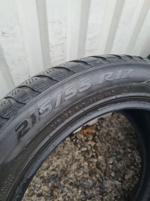 2 Anvelope de iarna*215/55R17*Pirelli*LICHIDARE STOC*75 Lei Buc*